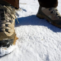 Choosing the right pair of snow boots for men