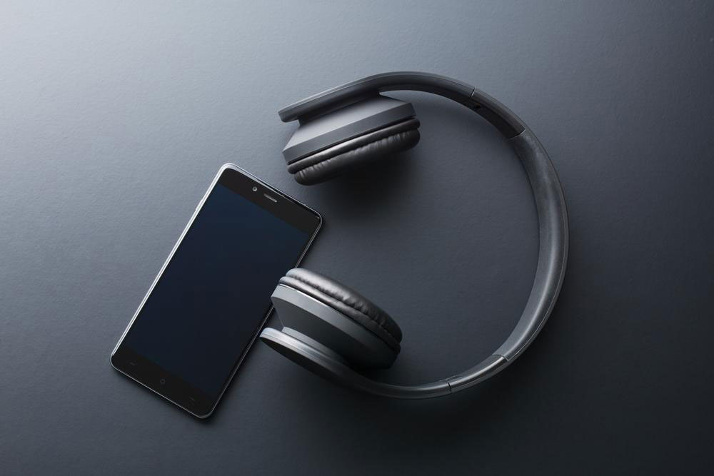 Digital wireless headphones &#8211; Features, types and more