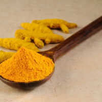 How can turmeric help in the treatment of arthritis?