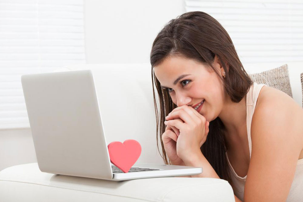 Pros and cons of Online dating sites