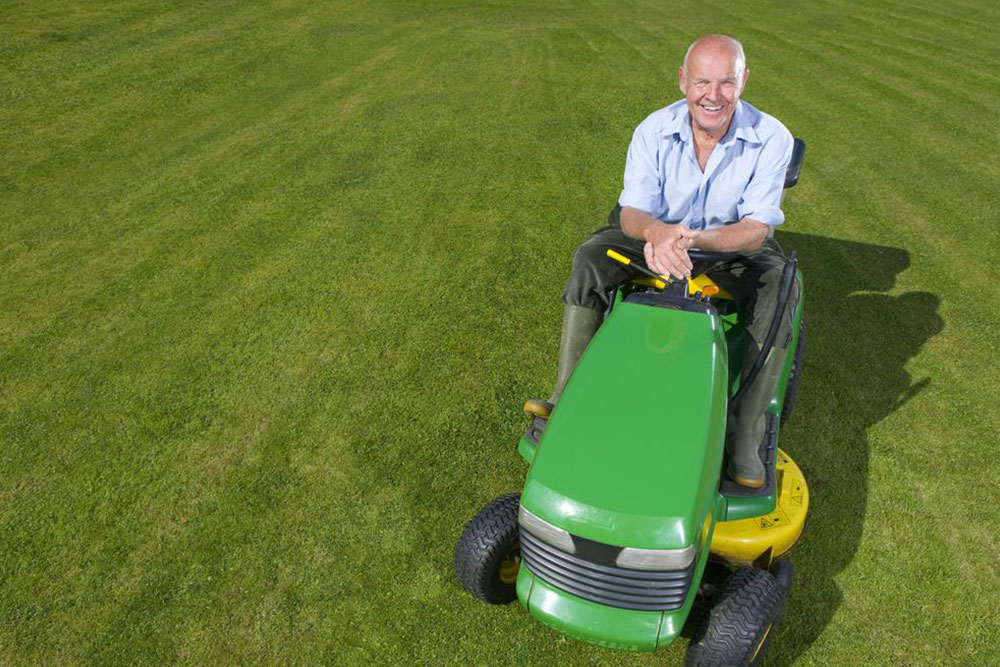 The history of John Deere mowers