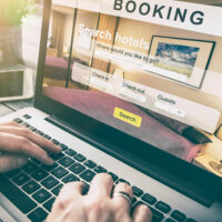 4 popular websites for hotel bookings on a budget