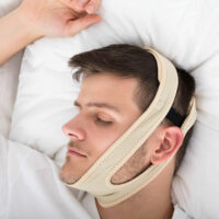 Know About The Causes And Symptoms Of Snoring And Aids That Help Overcome Snoring