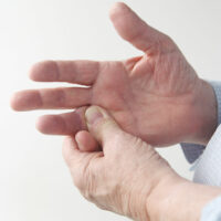 Ways to manage and avoid rheumatoid arthritis